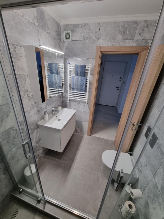 Breeze Studio Apartment Mamaia Exterior photo